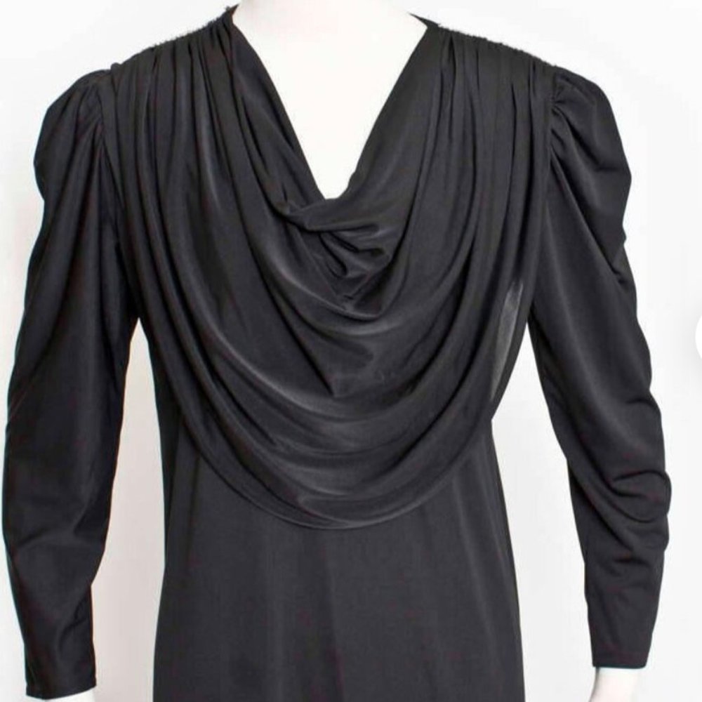 Oscar de la Renta for Swirl - Black Full Length Dress with Rhinestones - size 14